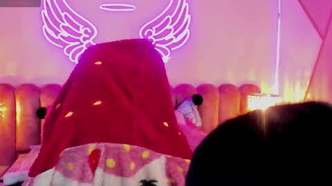   online show from 18, 12, 2025