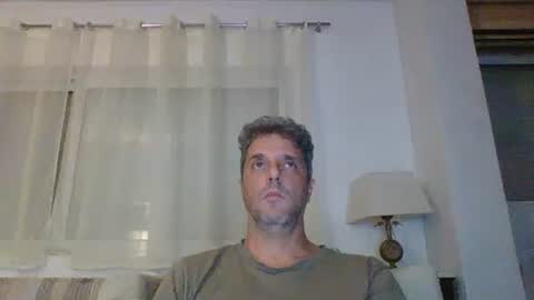 Snapshot of man211172 chatting on 4, 11, 2025 man211172 online show from 4, 11, 2025