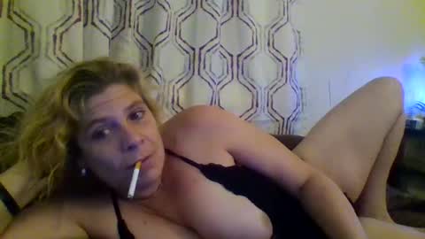 mindy22 online show from 4, 6, 2026