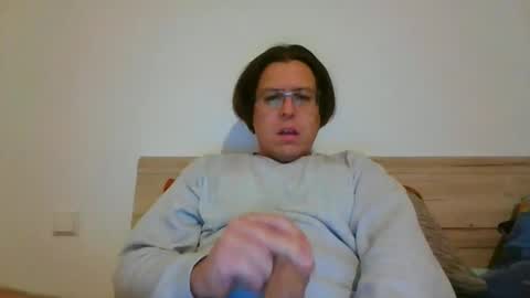 manncr online show from 20, 10, 2025