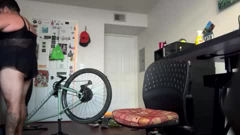 Snapshot of manster244 chatting on 8, 11, 2025 manster244 online show from 8, 11, 2025