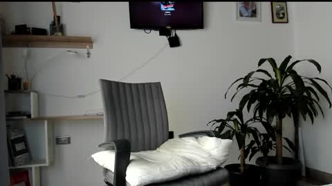 Snapshot of manucute_23_ chatting on 19, 2, 2026 manucute 23 online show from 19, 2, 2026