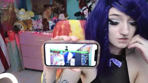 Manuela online show from 19, 11, 2025