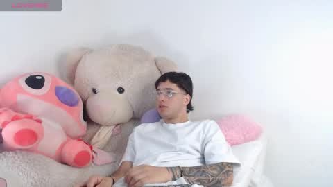 Manuel online show from 15, 5, 2026