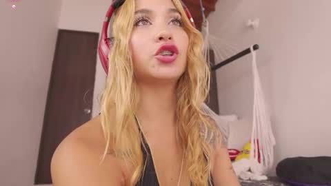 Mara Independent Model online show from 6, 1, 2026