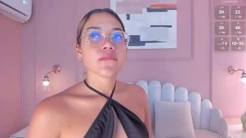 Snapshot of mara_brooks chatting on 2, 3, 2025 Mara online show from 2, 3, 2025