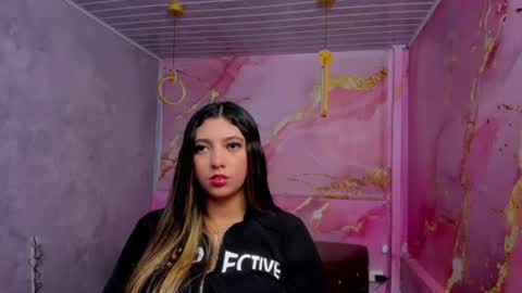 Snapshot of maraluna_ chatting on 9, 7, 2026 Maraluna online show from 9, 7, 2026
