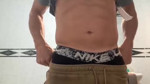 Snapshot of maravilhoso1 chatting on 6, 11, 2025 maravilhoso1 online show from 6, 11, 2025