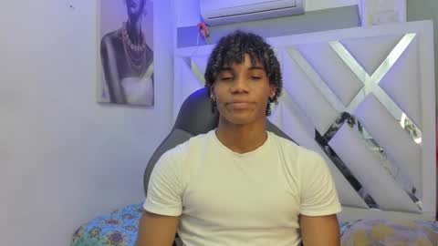 Snapshot of marcelo_dosantos77 chatting on 23, 2, 2025 MARCELO online show from 23, 2, 2025