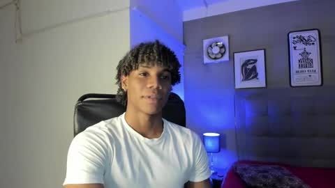 Snapshot of marcelo_dosantos77 chatting on 24, 2, 2025 MARCELO online show from 24, 2, 2025