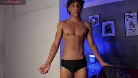 Snapshot of marcelo_dosantos77 chatting on 24, 2, 2025 MARCELO online show from 24, 2, 2025