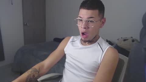 Snapshot of marcelo_m1lk chatting on 17, 9, 2025 marcelo_m1lk online show from 17, 9, 2025