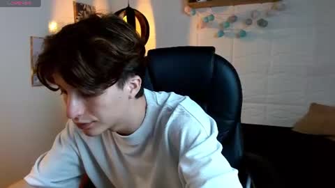 Snapshot of marcoviolet chatting on 12, 6, 2026 marcoviolet online show from 12, 6, 2026