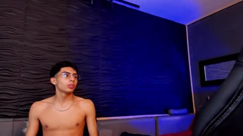 Snapshot of marcoyethan chatting on 23, 1, 2025 Marco and Ethan online show from 23, 1, 2025
