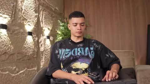 Snapshot of marcoyethan chatting on 31, 1, 2026 Marco and Ethan online show from 31, 1, 2026