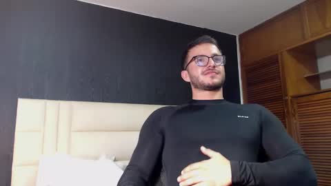 Snapshot of marcus_lafourt chatting on 4, 1, 2025 marcus_lafourt online show from 4, 1, 2025