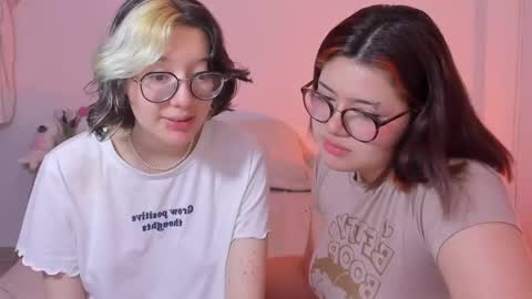 Snapshot of marcy_grey chatting on 12, 3, 2025 danna online show from 12, 3, 2025