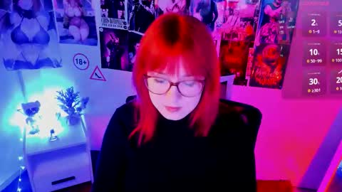 Snapshot of margaret_red chatting on 30, 9, 2025 Margaret online show from 30, 9, 2025