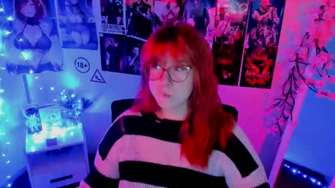 Snapshot of margaret_red chatting on 14, 11, 2025 Margaret online show from 14, 11, 2025