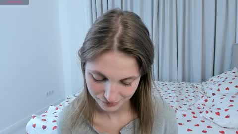 Mia online show from 1, 4, 2026