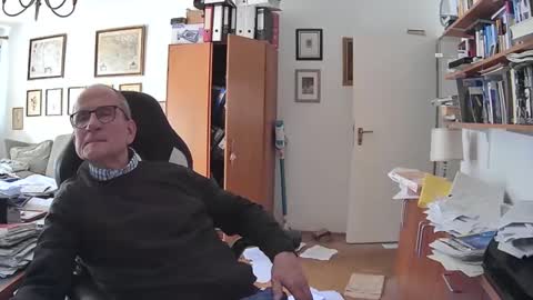 Snapshot of marginalie chatting on 5, 3, 2025 marginalie online show from 5, 3, 2025