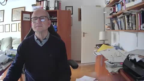 Snapshot of marginalie chatting on 22, 11, 2025 marginalie online show from 22, 11, 2025