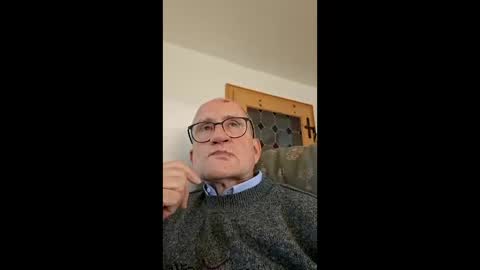 Snapshot of marginalie chatting on 17, 12, 2025 marginalie online show from 17, 12, 2025