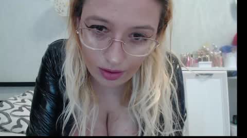 Snapshot of margo_shine chatting on 29, 4, 2026 margo_shine online show from 29, 4, 2026