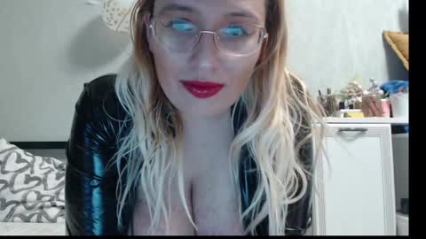 Snapshot of margo_shine chatting on 30, 4, 2026 margo_shine online show from 30, 4, 2026