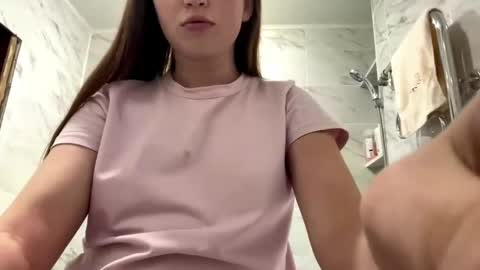 Chloe online show from 3, 6, 2026