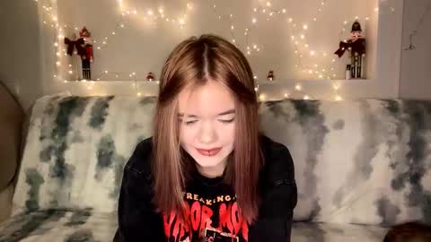 Lina online show from 2, 2, 2026