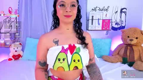 Mari Sweett  online show from 18, 11, 2025