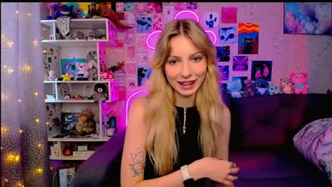 Snapshot of maria_hunt chatting on 8, 2, 2025 Maria online show from 8, 2, 2025