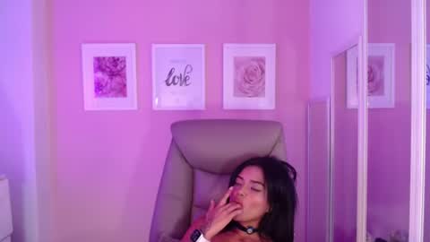  Instagram soymj01 online show from 4, 8, 2026
