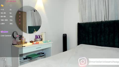 Snapshot of mariadanielasanchez chatting on 21, 10, 2025 mariadanielasanchez online show from 21, 10, 2025