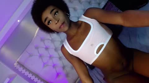 Snapshot of mariahmendezz chatting on 19, 9, 2025 online show from 19, 9, 2025