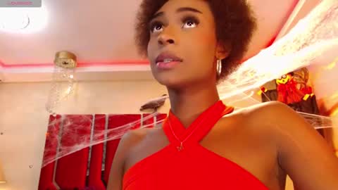 Snapshot of mariahmendezz chatting on 19, 10, 2025 online show from 19, 10, 2025