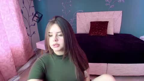 Snapshot of mariamcute_ chatting on 19, 2, 2025 M A R I A N A online show from 19, 2, 2025