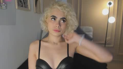 Snapshot of marian_pinzon chatting on 2, 2, 2026 Marian online show from 2, 2, 2026