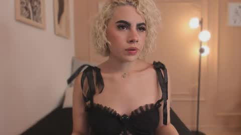 Snapshot of marian_pinzon chatting on 16, 2, 2026 Marian online show from 16, 2, 2026