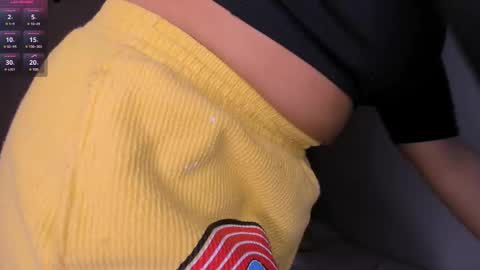 Snapshot of mariana__roe chatting on 7, 3, 2025 Mariana Roe online show from 7, 3, 2025