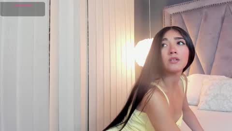 Snapshot of mariana_kalo chatting on 15, 10, 2025 Mariana online show from 15, 10, 2025