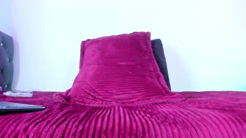 Mariana Preciado online show from 7, 2, 2025