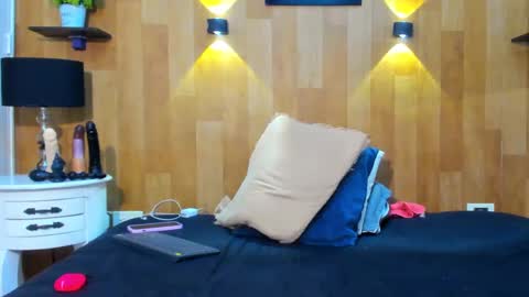 Snapshot of marianaa_aangel chatting on 25, 1, 2025 Mariana Angel online show from 25, 1, 2025