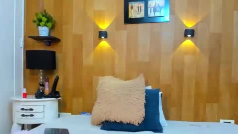 Snapshot of marianaa_aangel chatting on 21, 2, 2025 Mariana Angel online show from 21, 2, 2025