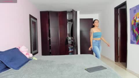 MARIANA Y VALENTINA online show from 12, 2, 2026