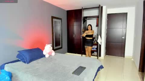 MARIANA Y VALENTINA online show from 22, 7, 2026