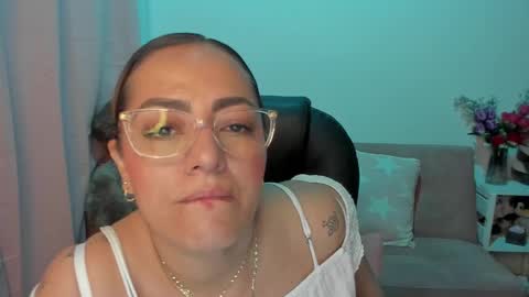 Mariana Lopez online show from 12, 3, 2025