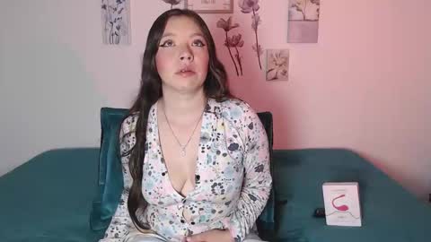 Snapshot of marianna__777 chatting on 6, 3, 2025 Mariana online show from 6, 3, 2025