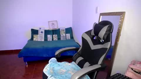 Snapshot of marianna__777 chatting on 17, 12, 2025 Mariana online show from 17, 12, 2025